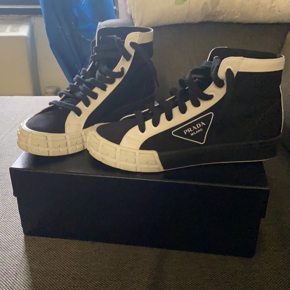 Prada sneakers - Picture 2 of 5